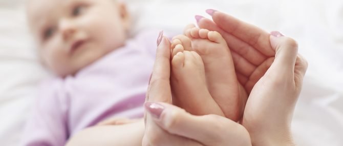 Bebés españoles nacidos en el extranjero por gestación subrogada