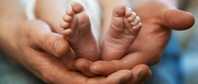 Registro del niño nacido por gestación subrogada